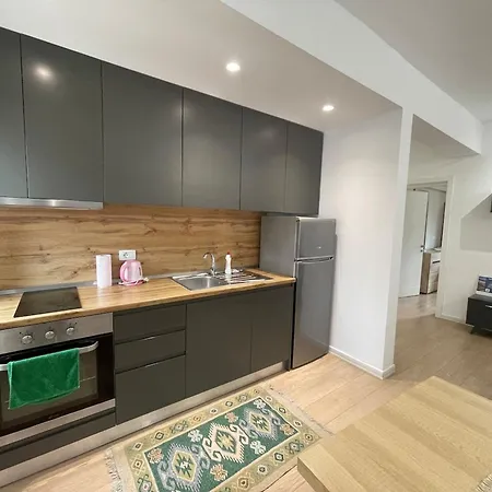 Museum Center One Bedroom App - Enjoy Travel * Tirana