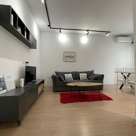 Museum Center One Bedroom App - Enjoy Travel Apartment