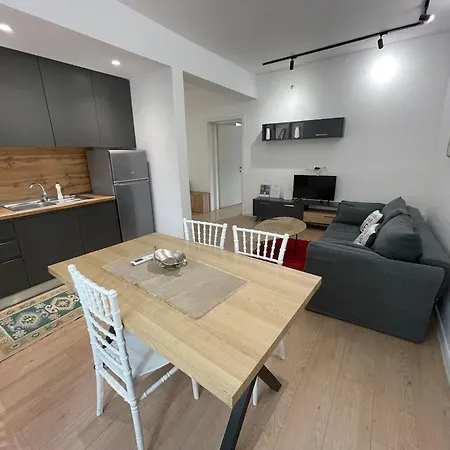 Museum Center One Bedroom App - Enjoy Travel Apartment Tirana
