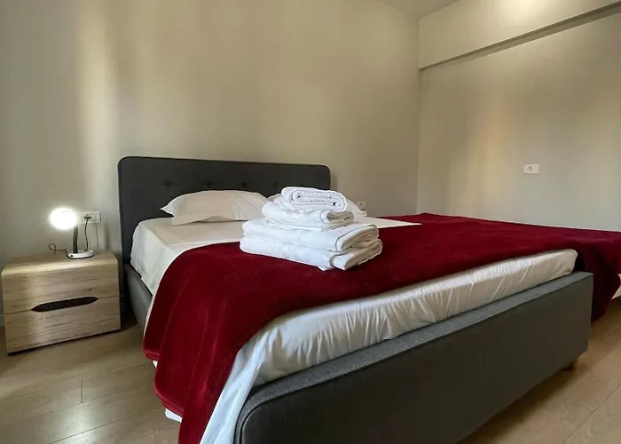 Apartament Museum Center One Bedroom App - Enjoy Travel Tirana